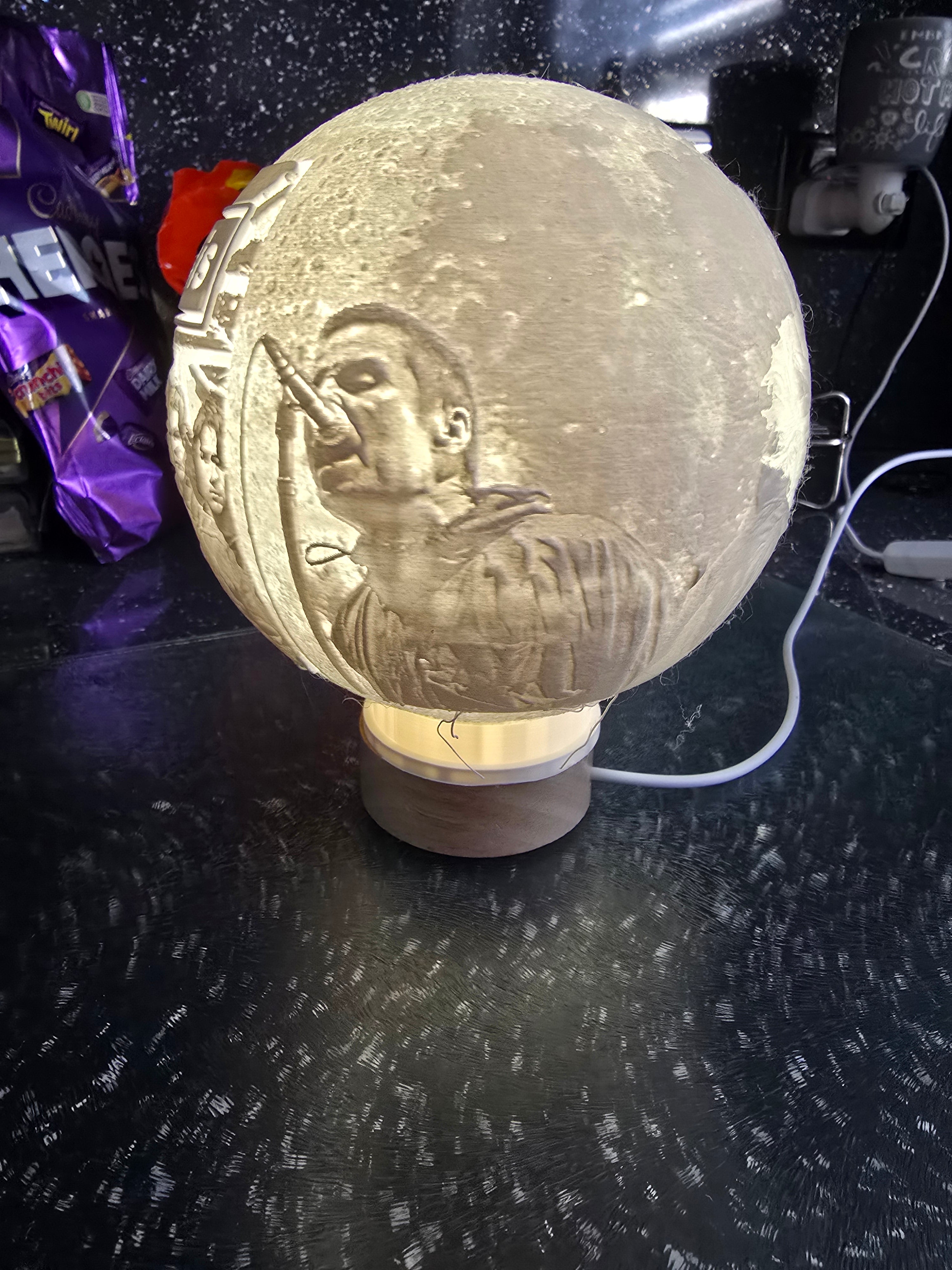 🌙 Oasis 3D Moon Lithophane Lamp – £25 🌙