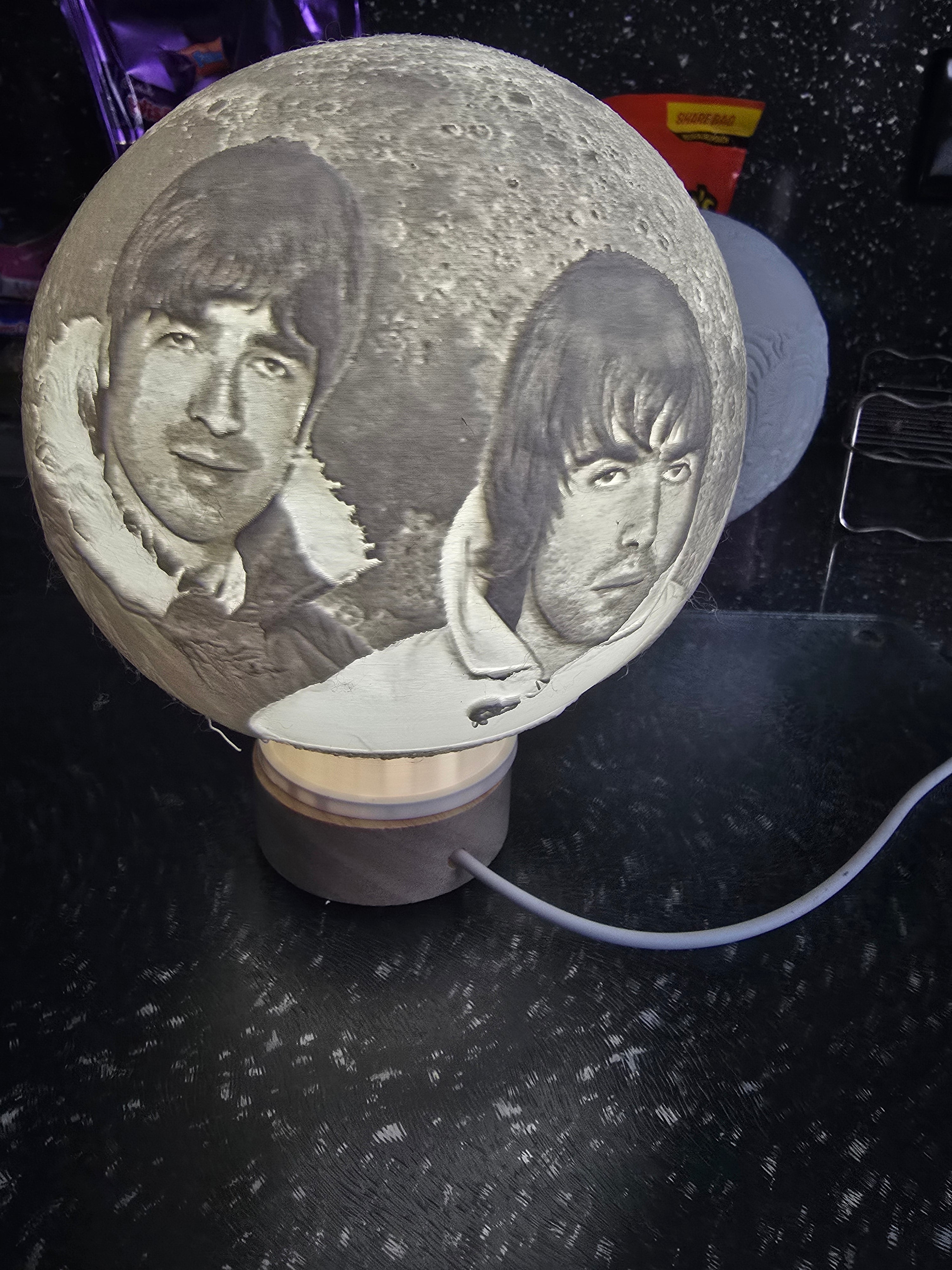 🌙 Oasis 3D Moon Lithophane Lamp – £25 🌙