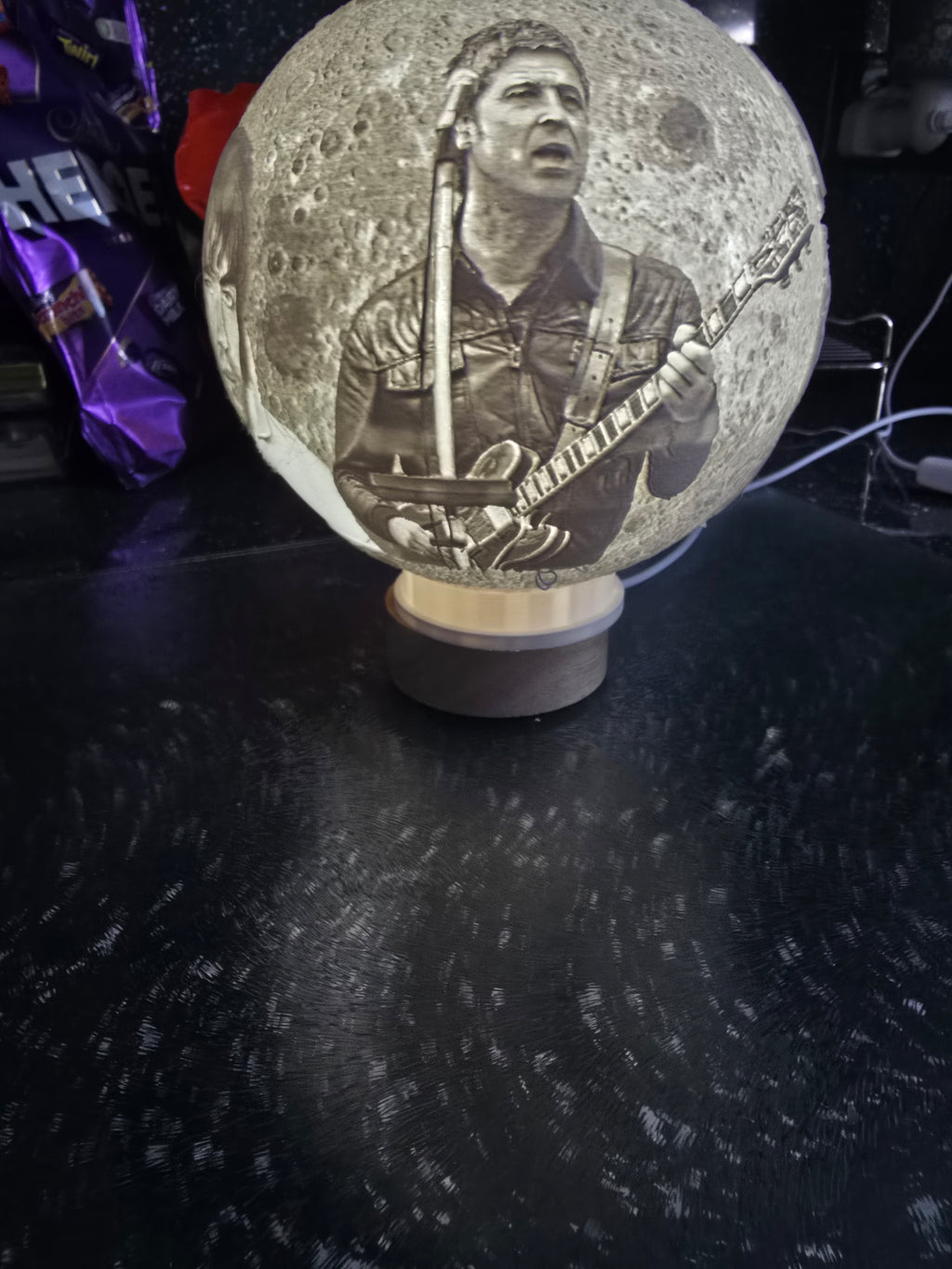 🌙 Oasis 3D Moon Lithophane Lamp – £25 🌙